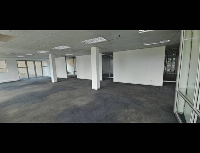 INDUSTRIAL PROPERTY TO RENT IN LONGMEADOW